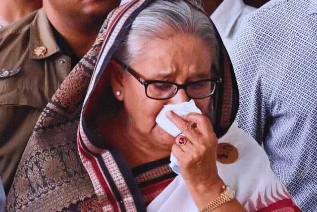 Sheikh Hasina leaving Gono Bhaban Monday afternoon